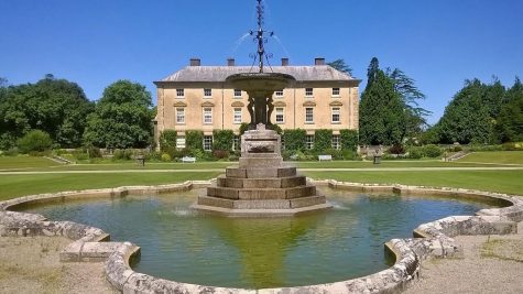 The fountain in the Pencarrow gardens